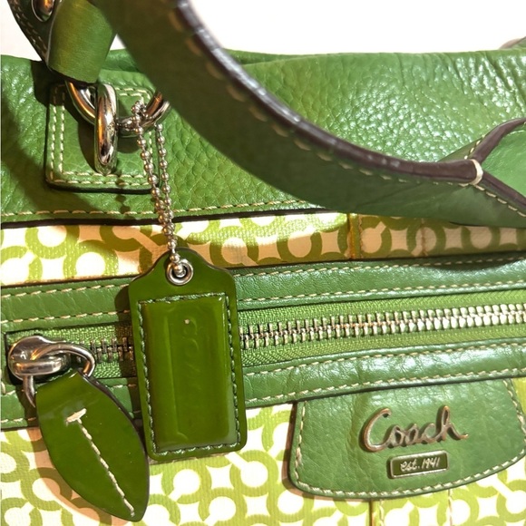 Coach vintage CC signature print canvas satchel handbag - Picture 5 of 9